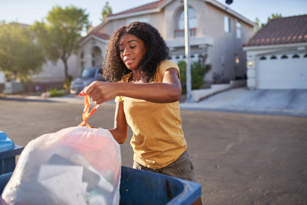 Best Yard Waste Removal  in Palmyra, IN